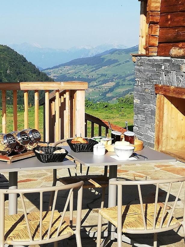 Chambres Et Tables D'Hotes Le Choton A Nono - Col Du Joly Beaufortain Отелюс Екстериор снимка