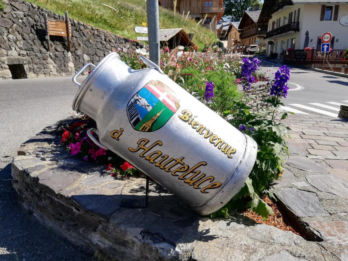 Chambres Et Tables D'Hotes Le Choton A Nono - Col Du Joly Beaufortain Отелюс Екстериор снимка