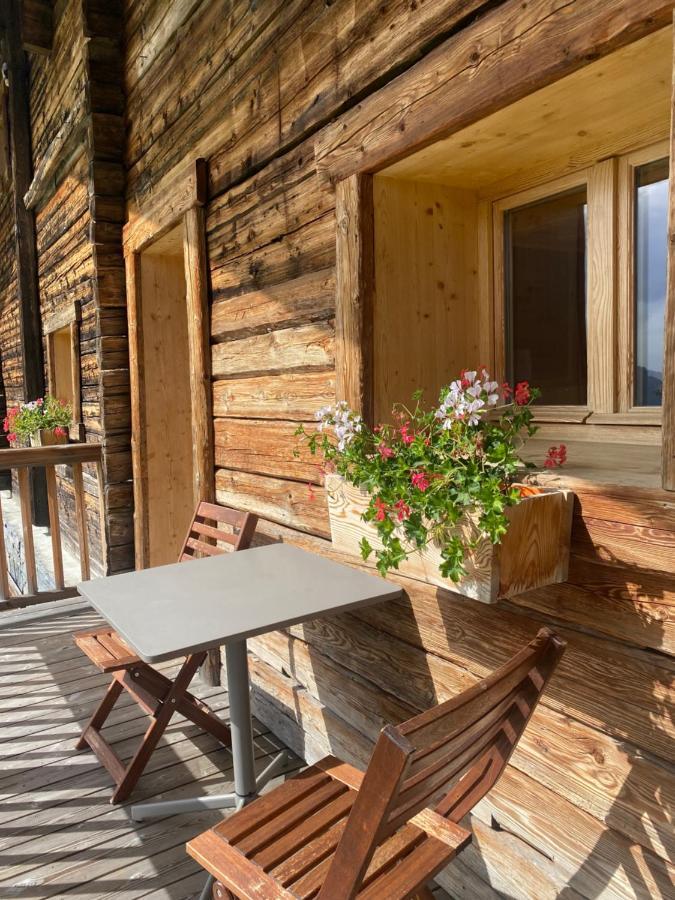 Chambres Et Tables D'Hotes Le Choton A Nono - Col Du Joly Beaufortain Отелюс Екстериор снимка
